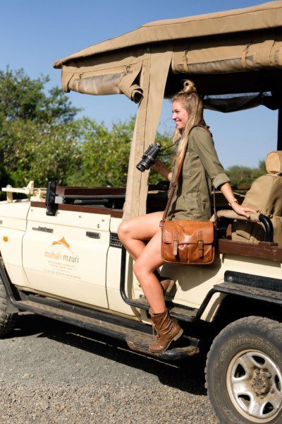 The Beginner's Guide to Photographing an African Safari • The Blonde Abroad