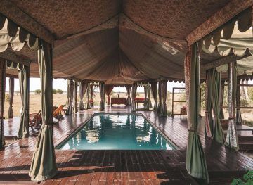 Pool in Jacks Camp in Botswana