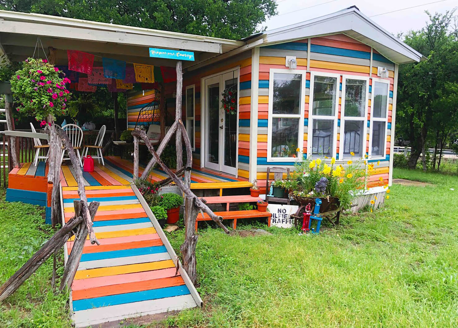 The Coolest Airbnbs em Austin, Texas • The Blonde Abroad 15