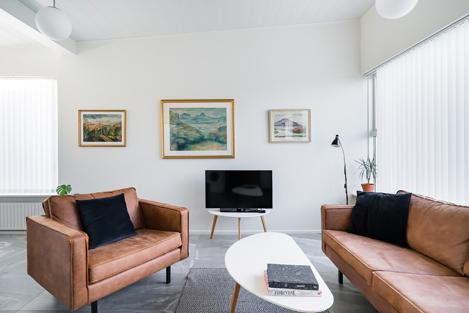 Airy Seaside Airbnb Seltjarnares Iceland