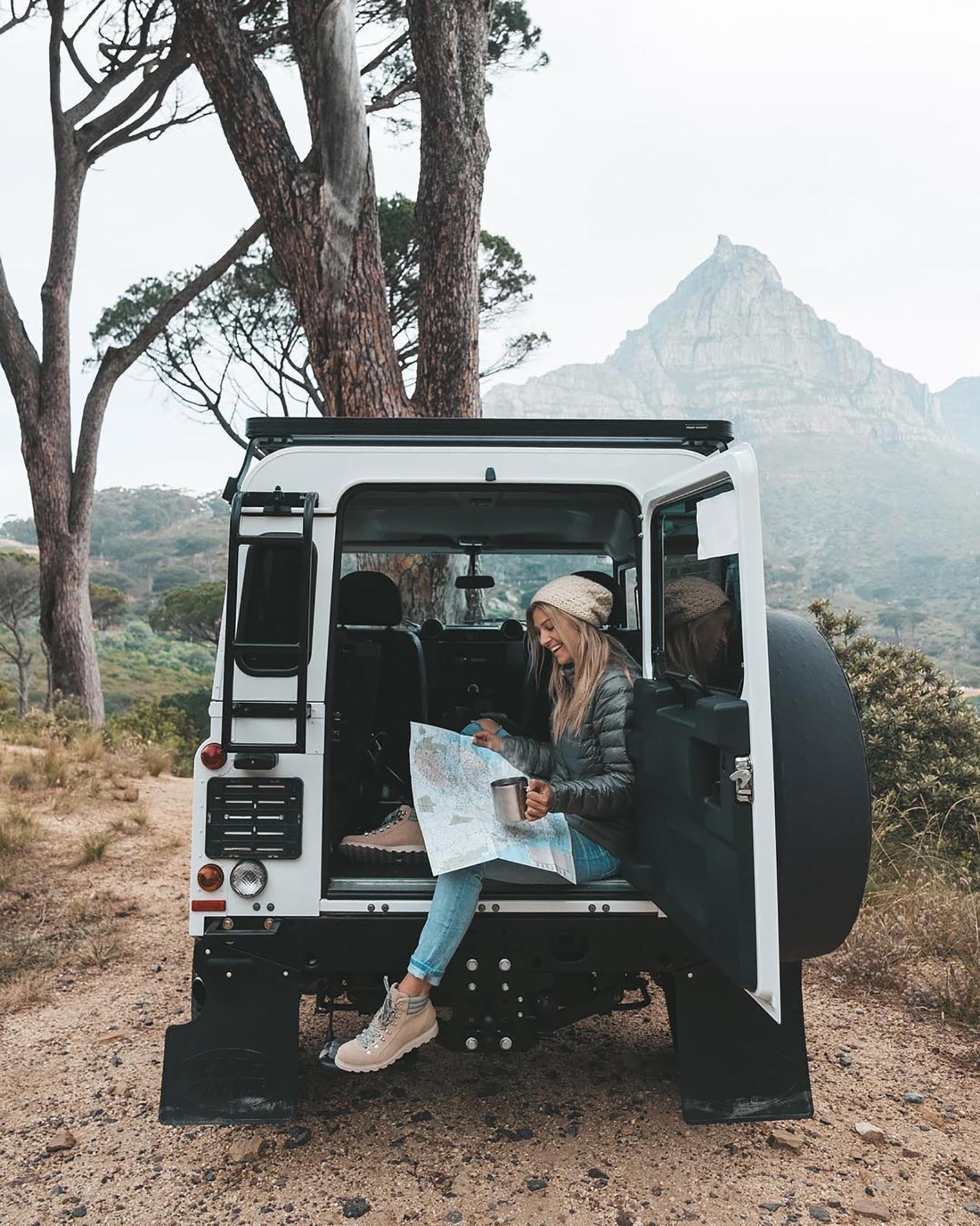 landrover defender camping