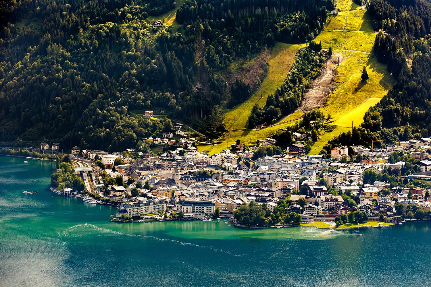 View over Zeller See lake. Center of the alpine city Zell am See