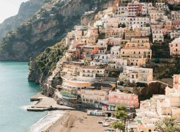 ‘The Blonde Abroad’ Visits Pompeii & Positano