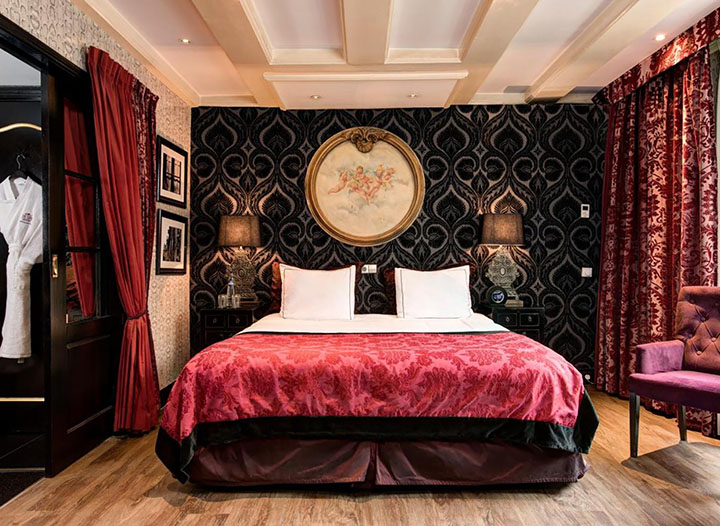 Best Amsterdam Hotels
		Discover the Finest Accommodations in the City