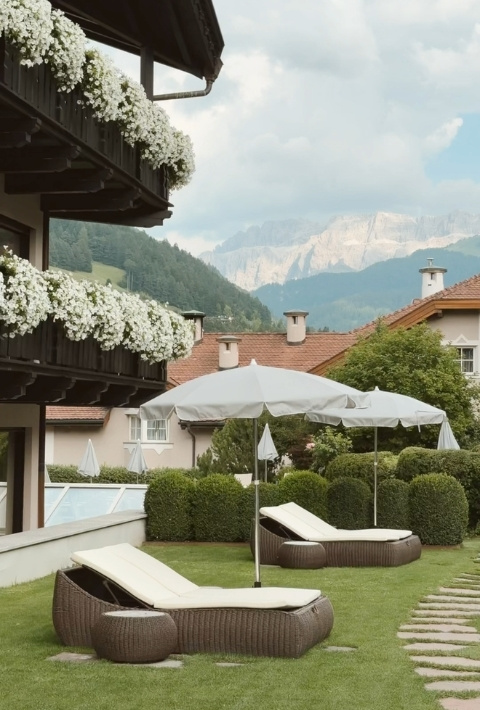 Gardena Grödnerhof mountain views