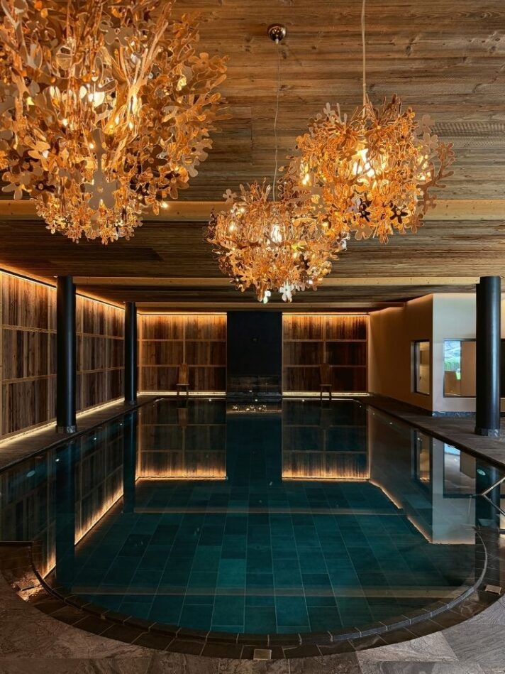 Indoor wellness pool Gardena spa